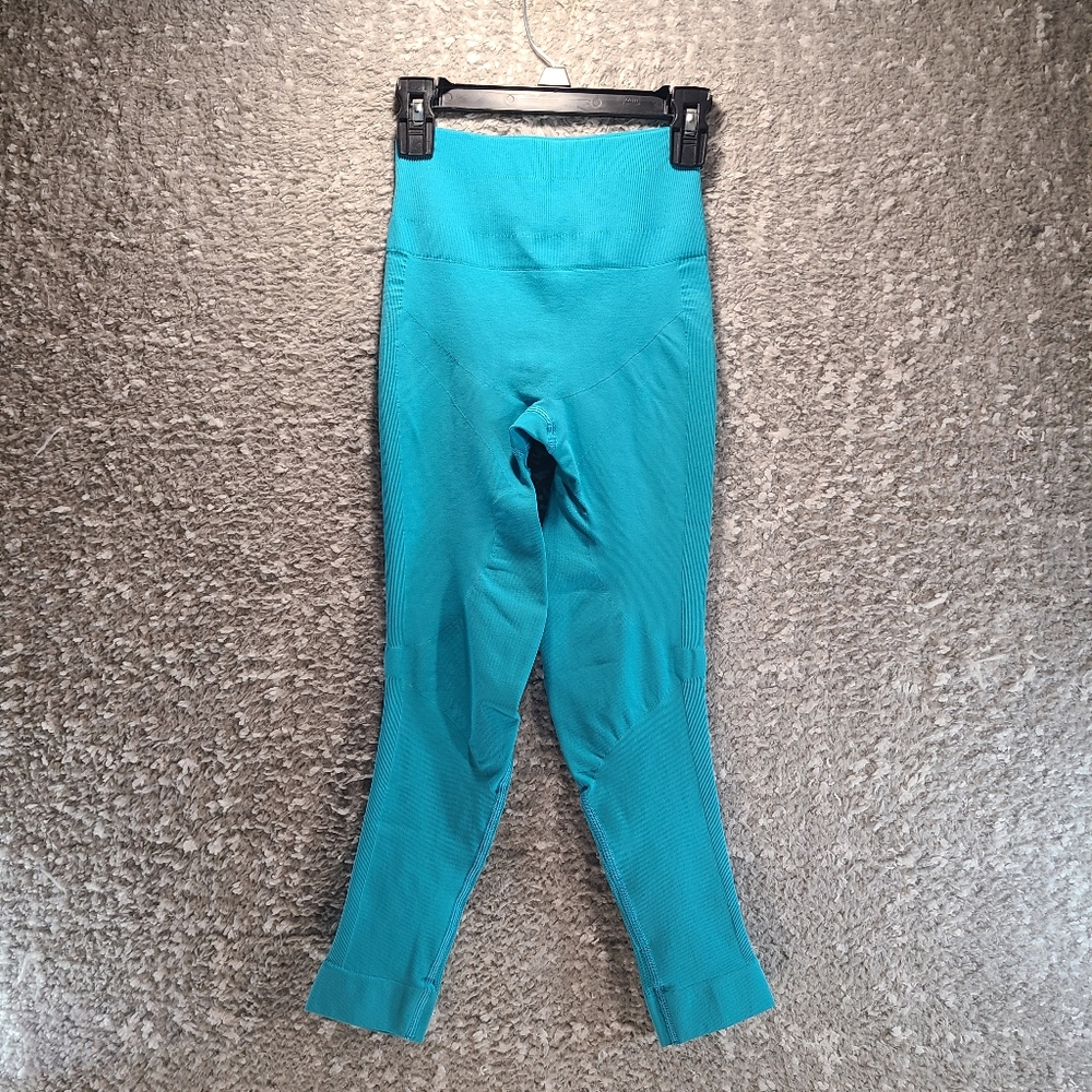 Lululemon Pants‎ Womens 2 Blue Zone In Tight Crop Leggings Gym Yoga Knit Vented